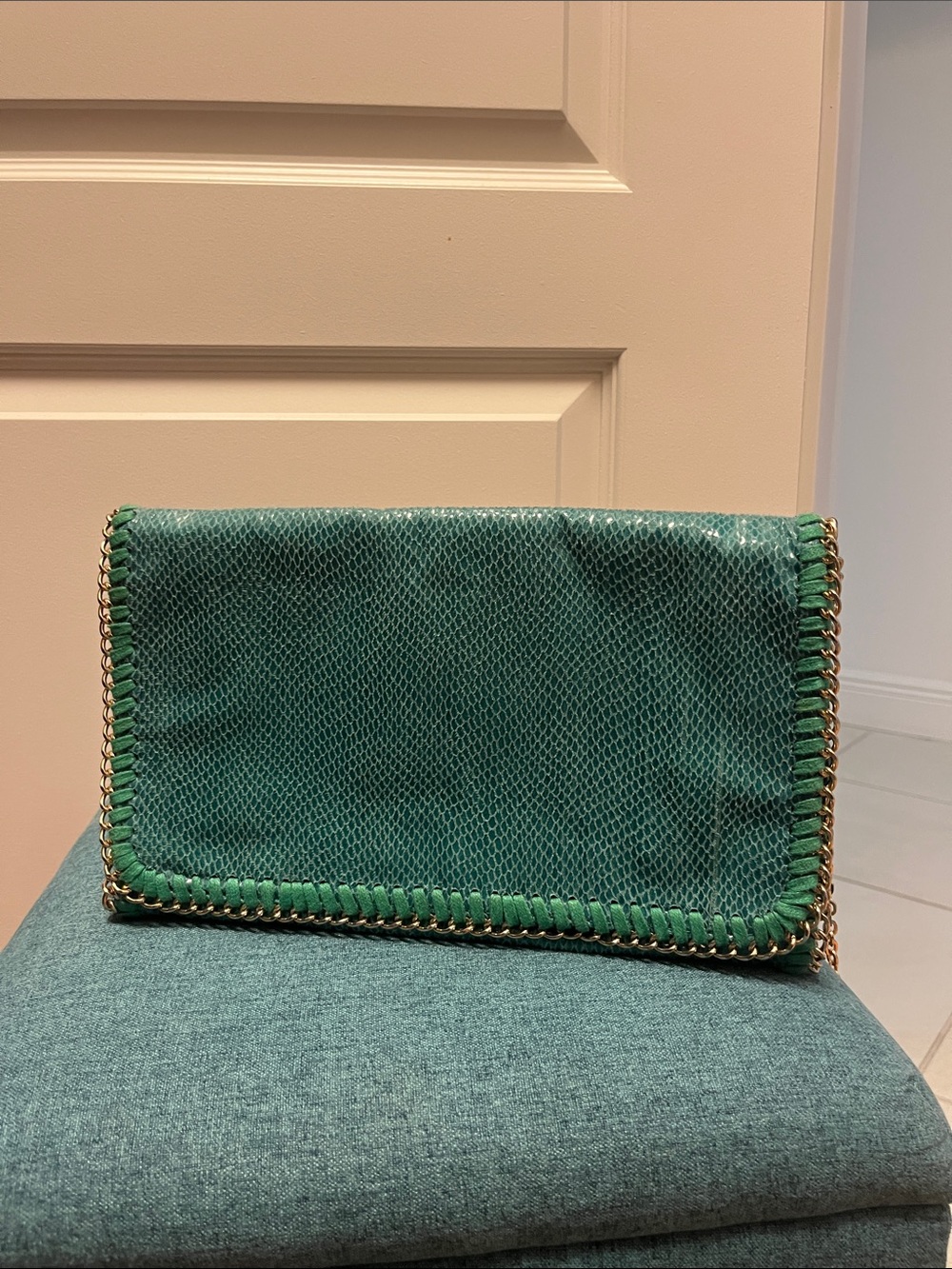 Emerald Green Chain-Trim Clutch